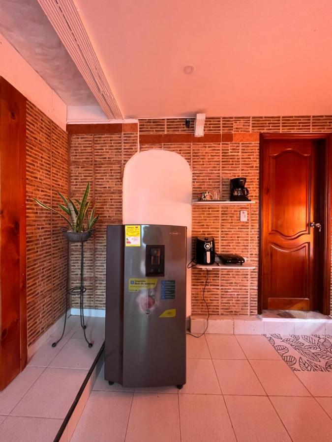 Habitacion Con Entrada Independiente Cerca Al Centro Historico Cartagena ภายนอก รูปภาพ
